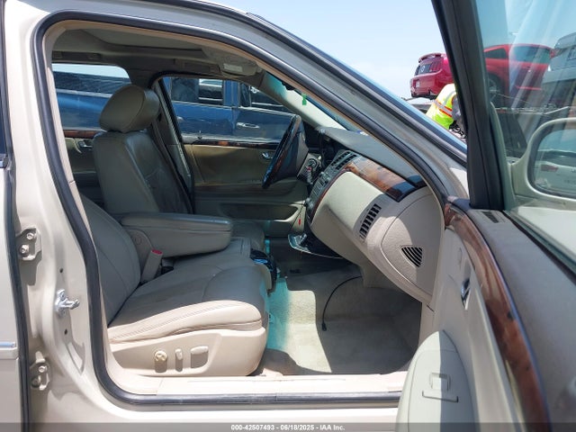 2011 CADILLAC DTS 1G6KD5E65BU125288 Photo 4