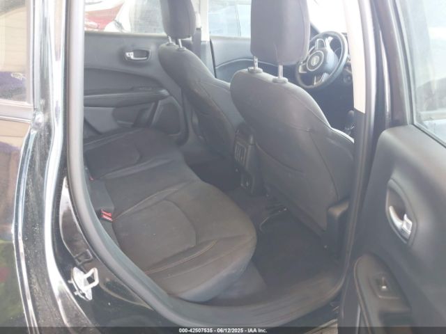 2018 JEEP COMPASS 3C4NJCABXJT368260 Photo 7
