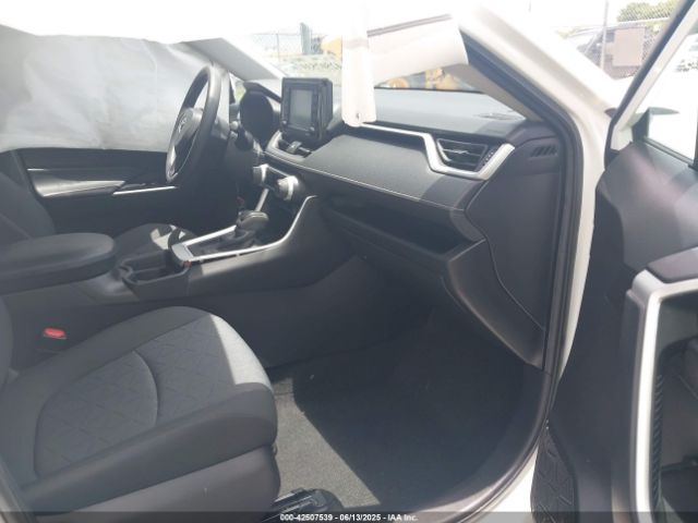 2021 TOYOTA RAV4 2T3W1RFV1MC136218 Photo 4