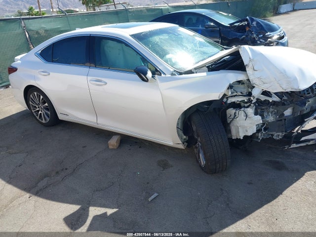 Lexus a25a-fxs, 3nm 2021 58ADA1C15MU008090 Image 19