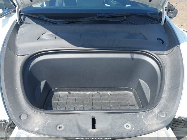 2023 TESLA MODEL Y 7SAYGDEE0PA178495 Photo 9