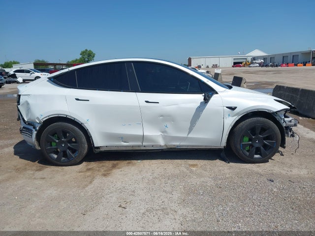Tesla 2023 2023 7SAYGDEE0PA178495 Image 13