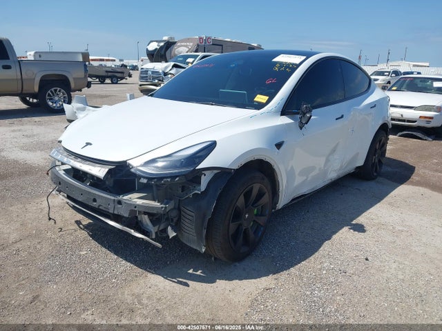2023 TESLA MODEL Y 7SAYGDEE0PA178495 Photo 1