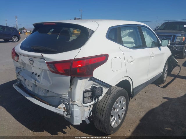 JN1BJ1CP3KW222698 Nissan 2019