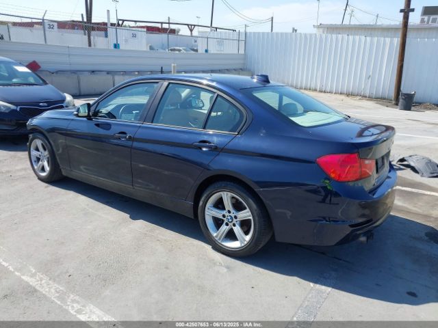 2012 BMW 328I WBA3C1C58CA696975 Photo 2