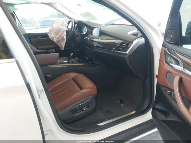 2016 BMW X5 5UXKR0C59G0P31184 Photo 4