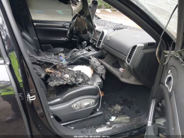 2011 PORSCHE CAYENNE HYBRID WP1AE2A22BLA93847 Photo 4