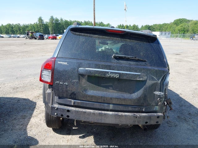 1C4NJDEBXFD217951 Jeep Compass