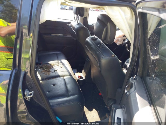 1C4NJDEBXFD217951 Jeep Compass