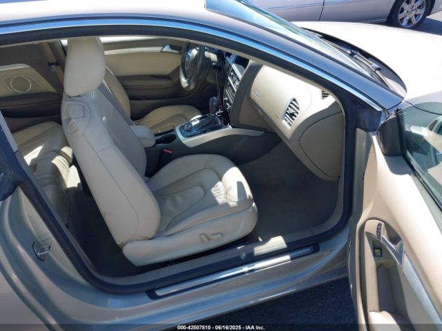 2010 AUDI A5 WAULFBFR0AA030914 Photo 4