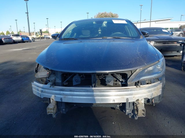 1C3CCCAB5FN715426 Chrysler 2015