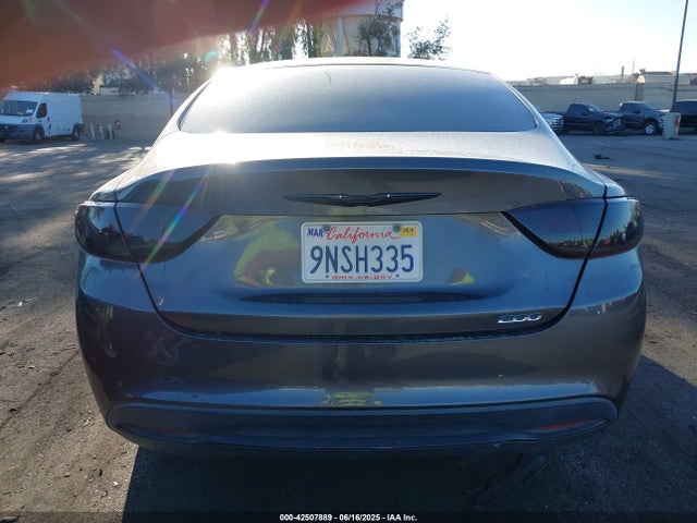 1C3CCCAB5FN715426 Chrysler 2015