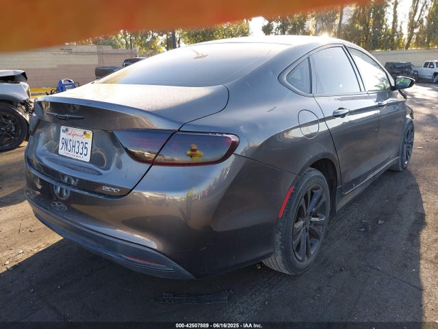 1C3CCCAB5FN715426 Chrysler 2015