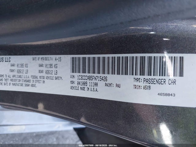 1C3CCCAB5FN715426 Chrysler 2015