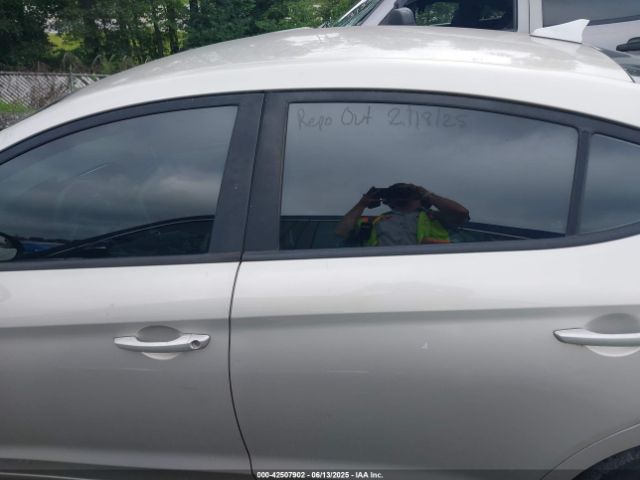5NPD74LF3HH167259 Hyundai ELANTRA SE