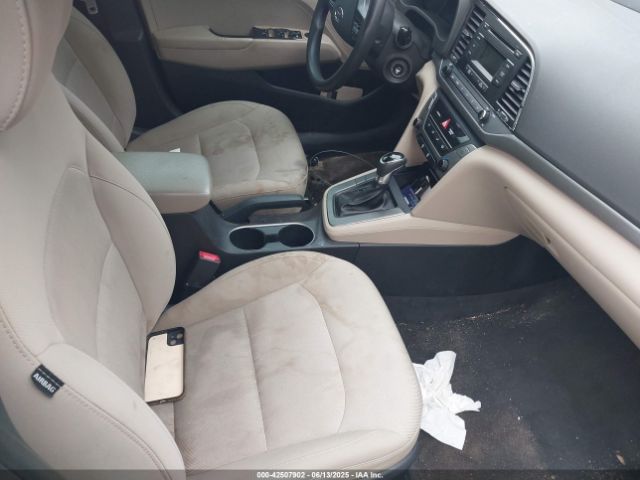 5NPD74LF3HH167259 Hyundai ELANTRA SE