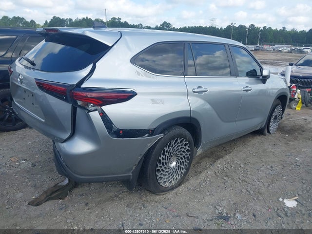 Toyota t24a-fts 2024 5TDKDRAH8RS531186 Image 4