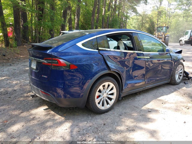 2018 TESLA MODEL X 5YJXCBE41JF128506 Photo 3