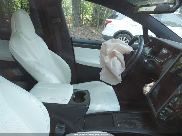 2018 TESLA MODEL X 5YJXCBE41JF128506 Photo 4