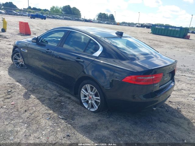 2017 JAGUAR XE SAJAD4BG2HA968201 Photo 2