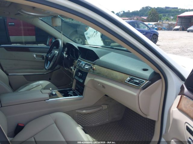 2014 MERCEDES-BENZ E 350 WDDHF8JBXEA838754 Photo 4