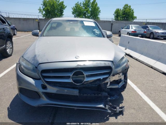 55SWF4JB0GU129379 Mercedes-Benz C 300 Luxury/sport