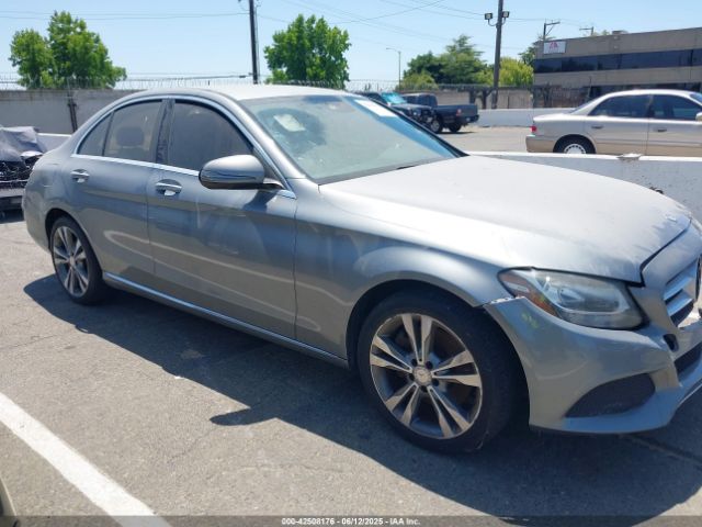 55SWF4JB0GU129379 Mercedes-Benz C 300 Luxury/sport
