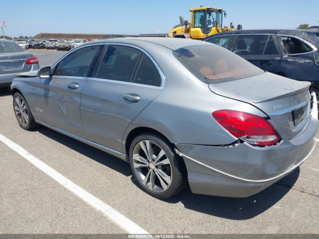 55SWF4JB0GU129379 Mercedes-Benz C 300 Luxury/sport