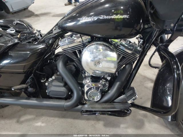 2016 HARLEY-DAVIDSON FLTRXS 1HD1KTM18GB661890 Photo 7