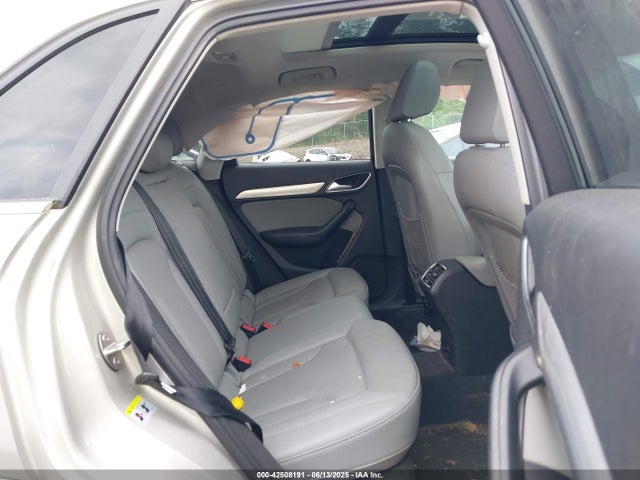 Audi 2017 2017 WA1HCCFSXHR016079 Image 8