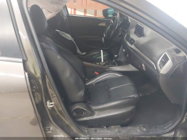 2017 MAZDA MAZDA3 JM1BN1V78H1142186 Photo 4