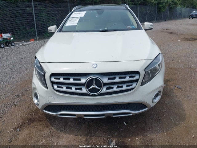 WDCTG4GB1JJ370578 Mercedes-Benz 270