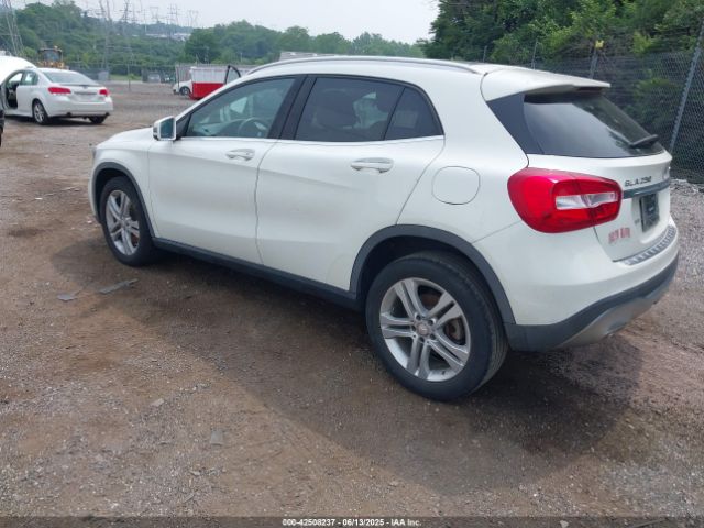 2018 MERCEDES-BENZ GLA 250 WDCTG4GB1JJ370578 Photo 2