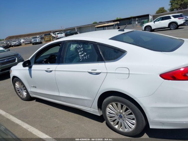 3FA6P0LU1JR225930 Ford Fusion Hybrid Se