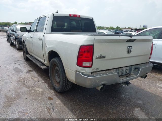 2017 RAM 1500 1C6RR6LT6HS769308 Photo 2