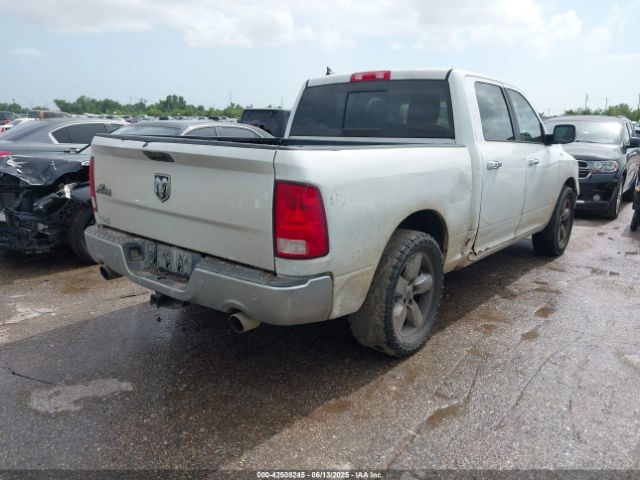 2017 RAM 1500 1C6RR6LT6HS769308 Photo 3