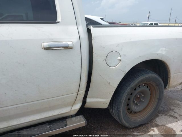 2017 RAM 1500 1C6RR6LT6HS769308 Photo 5