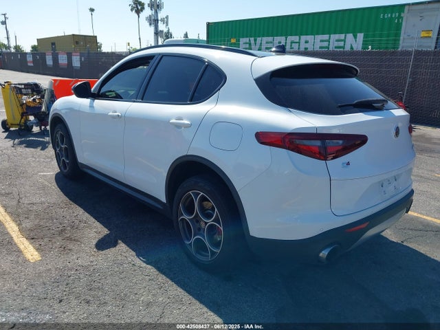 ZASPAKBNXK7C40433 Alfa Romeo 2019