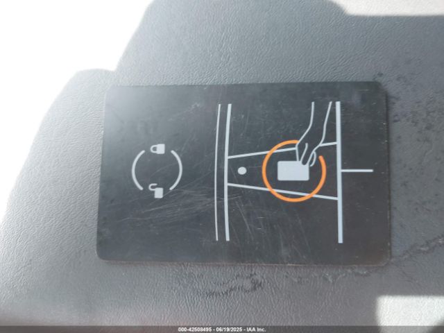 2023 TESLA MODEL 3 5YJ3E1EA0PF589066 Photo 10