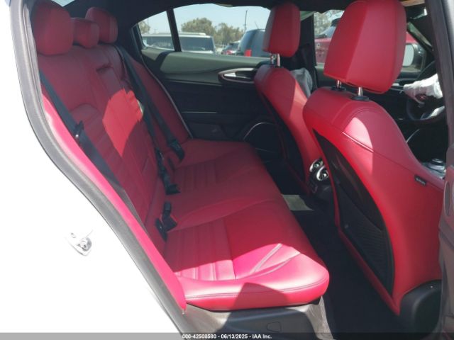 2023 ALFA ROMEO GIULIA ZARFAMBN5P7669508 Photo 7