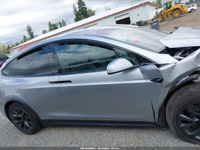 Tesla 2024 2024 7SAXCBE55RF460875 Image 13