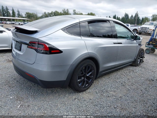 2024 TESLA MODEL X 7SAXCBE55RF460875 Photo 3