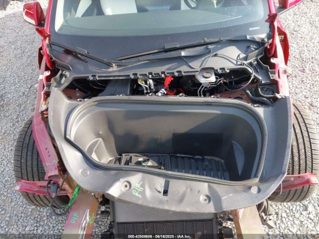 7SAYGDEF2NF409129 Tesla Model Y