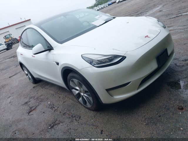 2021 TESLA MODEL Y 5YJYGAED6MF136348