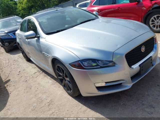 2016 JAGUAR XJ SAJWA1C7XG8W02813