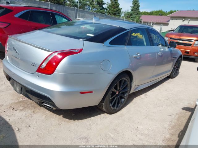 2016 JAGUAR XJ SAJWA1C7XG8W02813 Photo 3