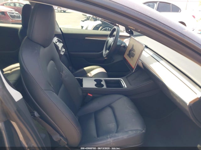 2022 TESLA MODEL 3 5YJ3E1EB0NF358545 Photo 4