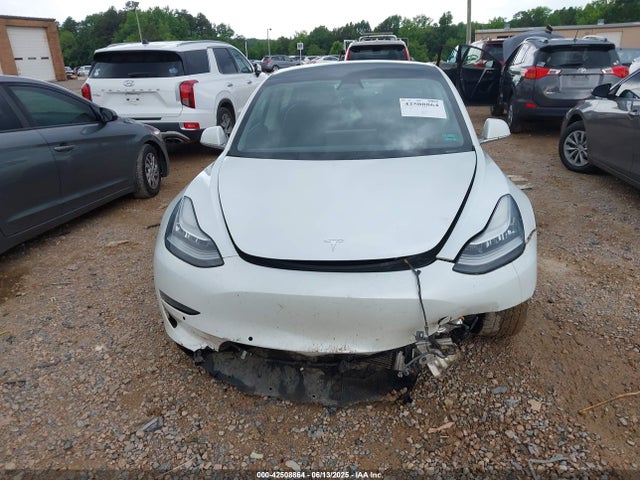 5YJ3E1EA0LF658686 Tesla MODEL 3