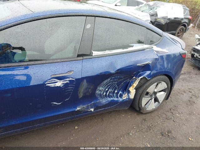 5YJ3E1EB5MF981321 Tesla MODEL 3