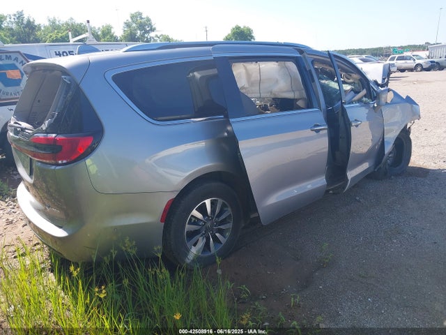 2021 CHRYSLER PACIFICA 2C4RC1L72MR594356 Photo 3